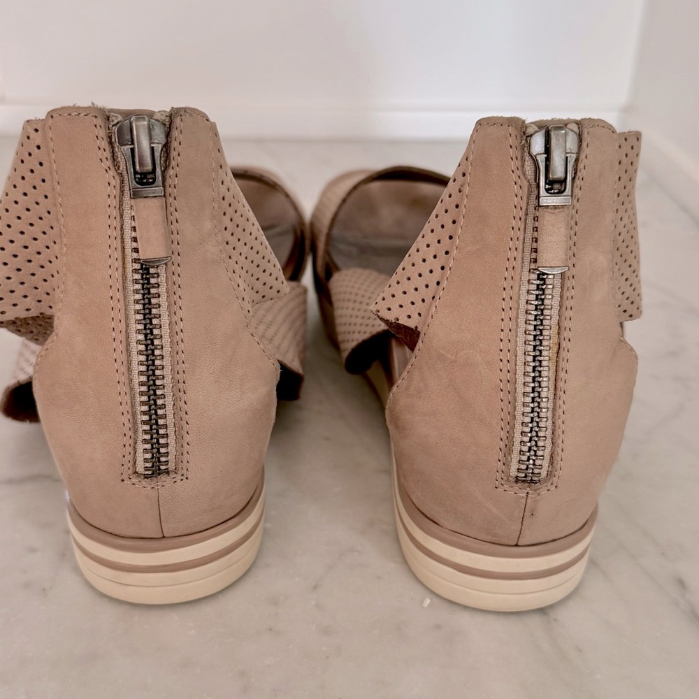 EILEEN FISHER Sport Casual Sneaker Sandal - Picture 6 of 12